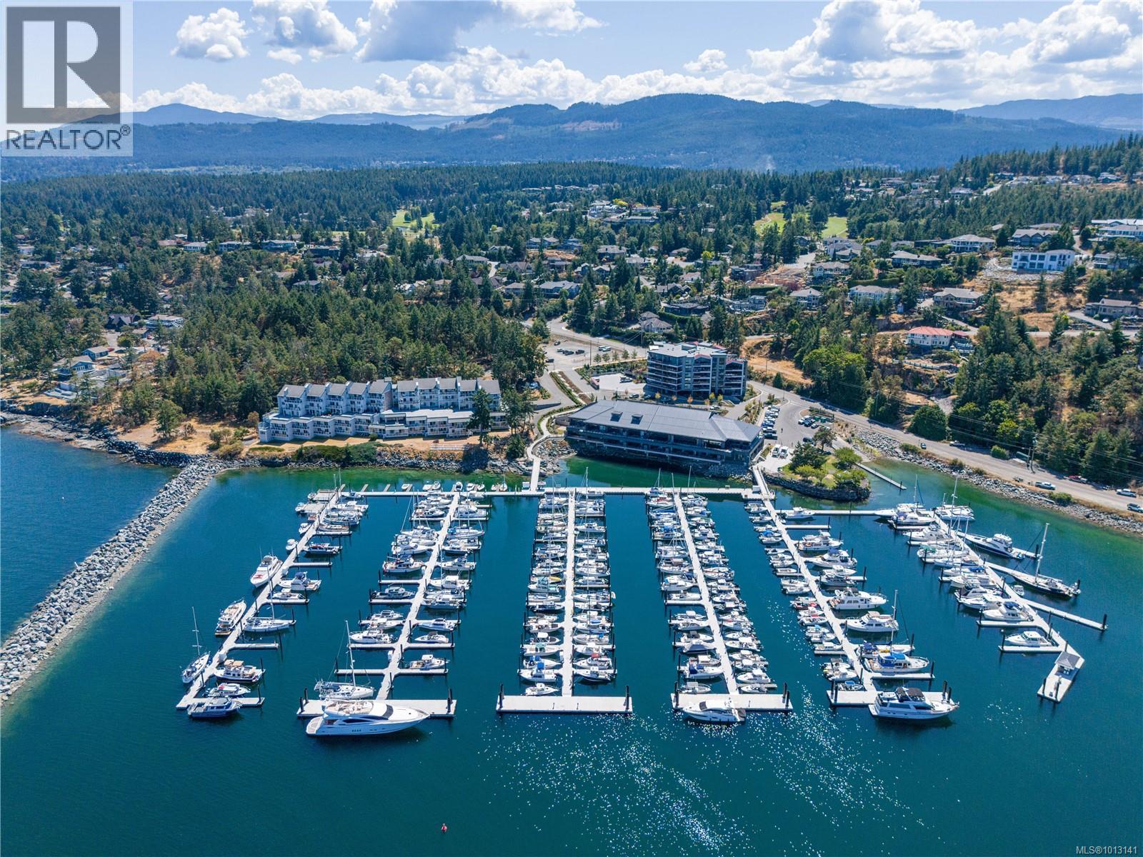 302 3555 Outrigger Rd, Nanoose Bay