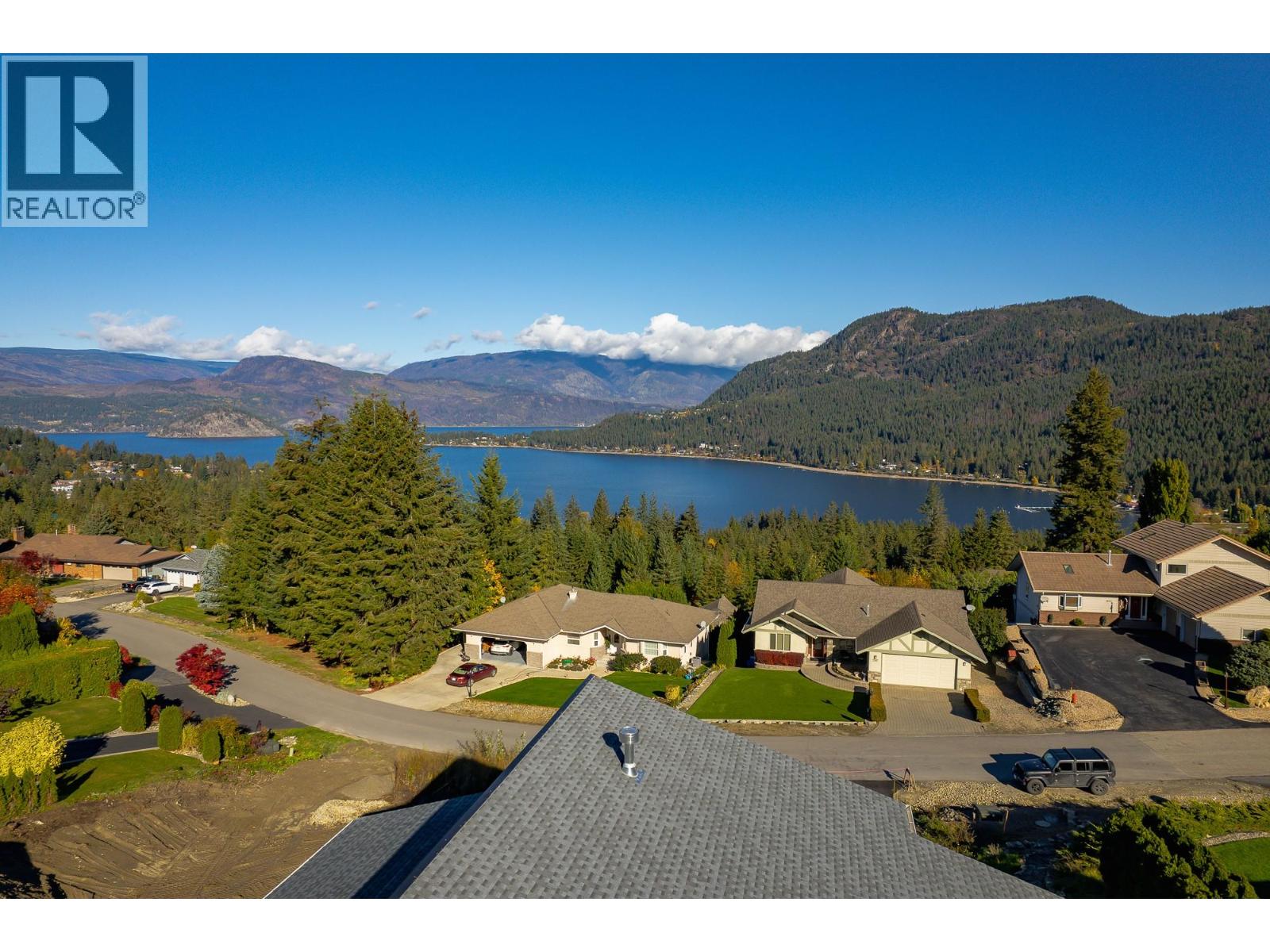  2594 Grand View Place, Blind Bay
