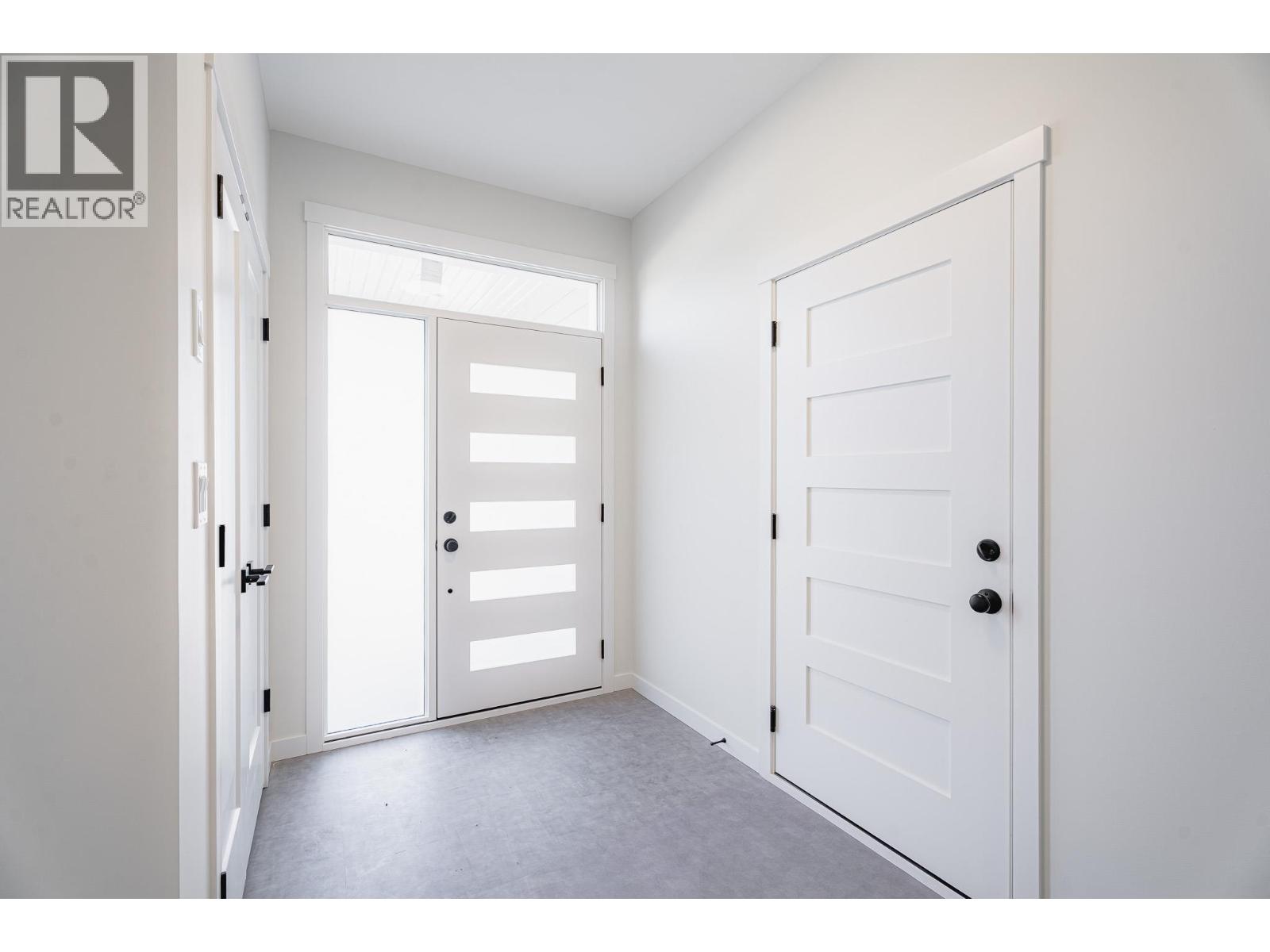  2594 Grand View Place, Blind Bay