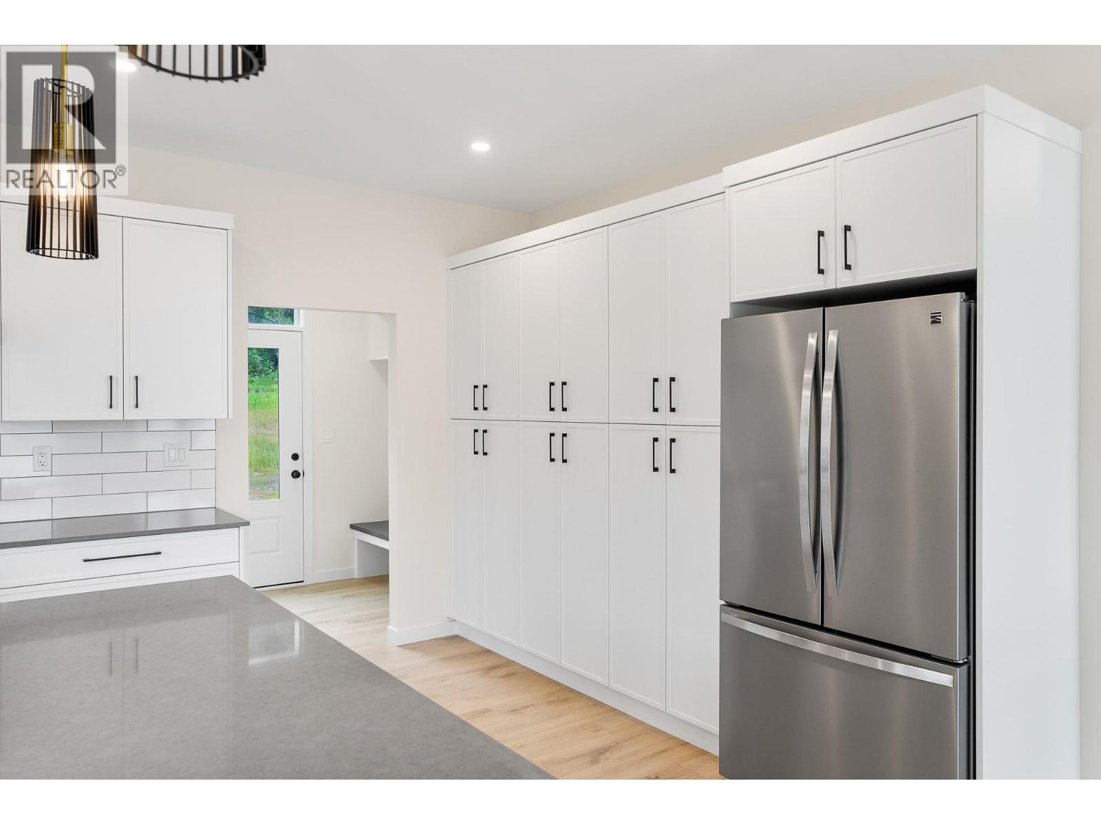  2594 Grand View Place, Blind Bay