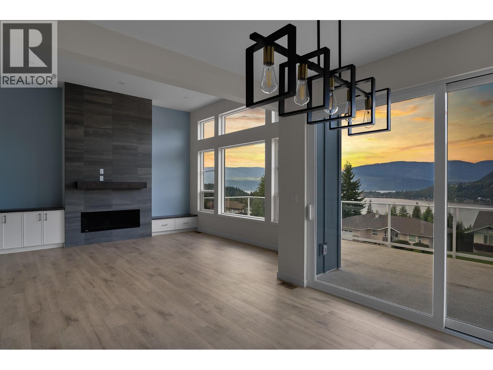  2594 Grand View Place, Blind Bay