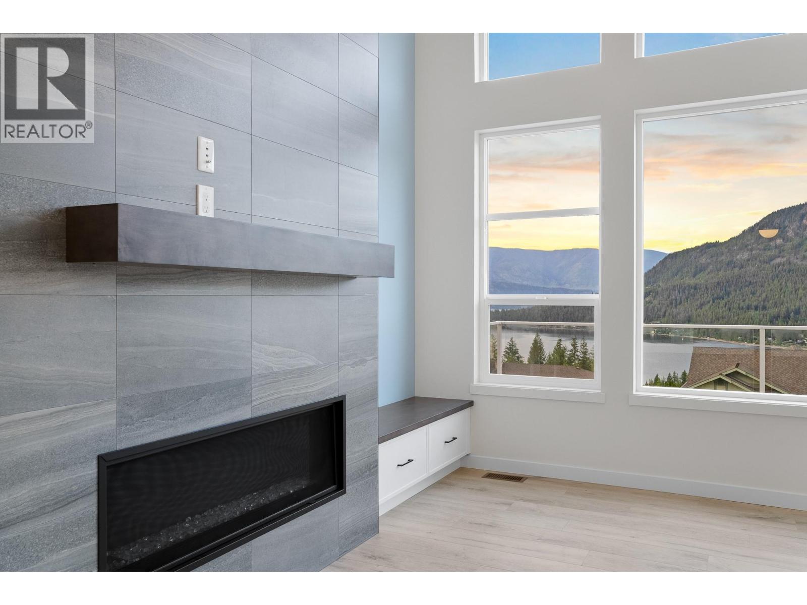  2594 Grand View Place, Blind Bay