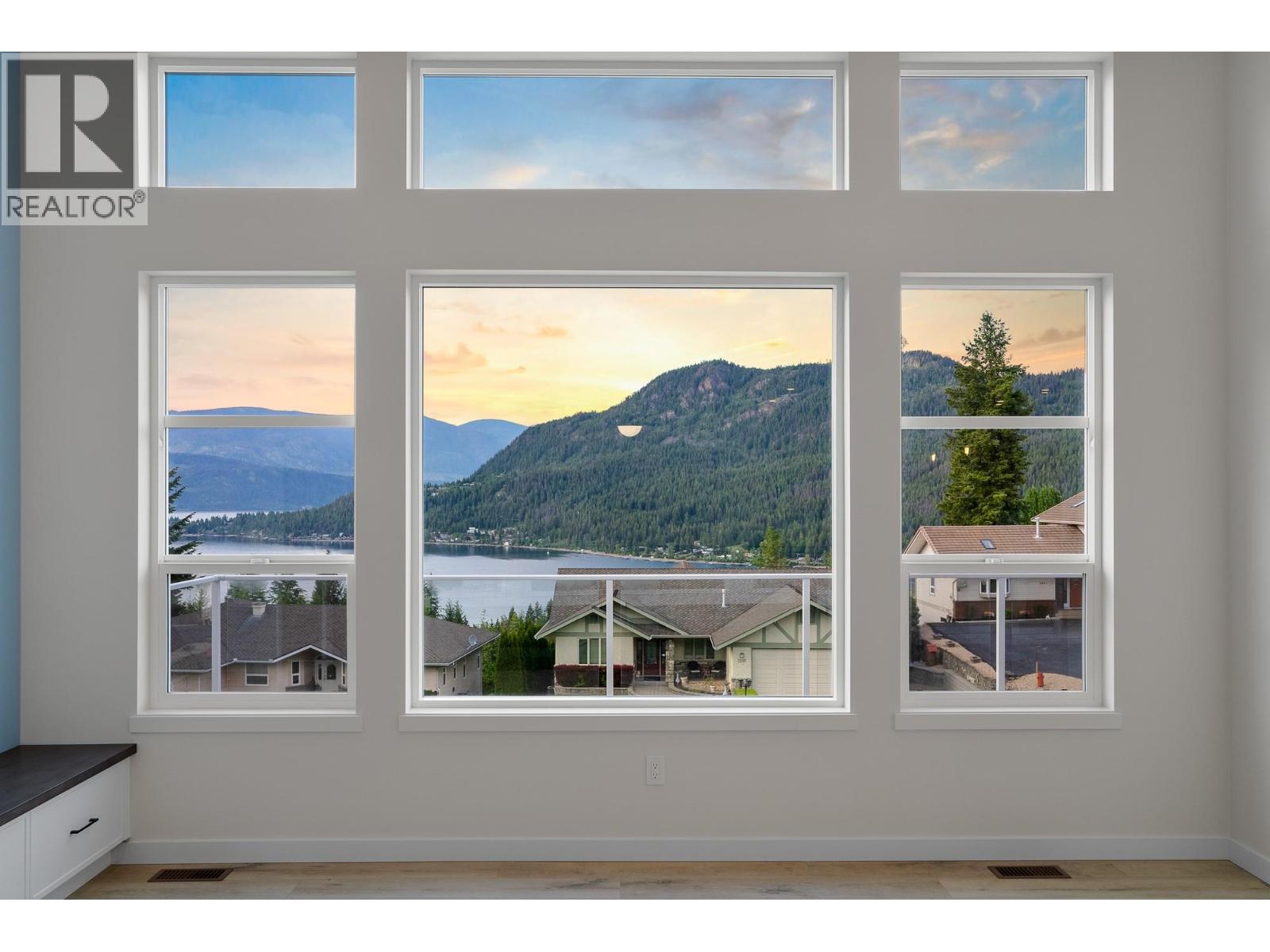  2594 Grand View Place, Blind Bay