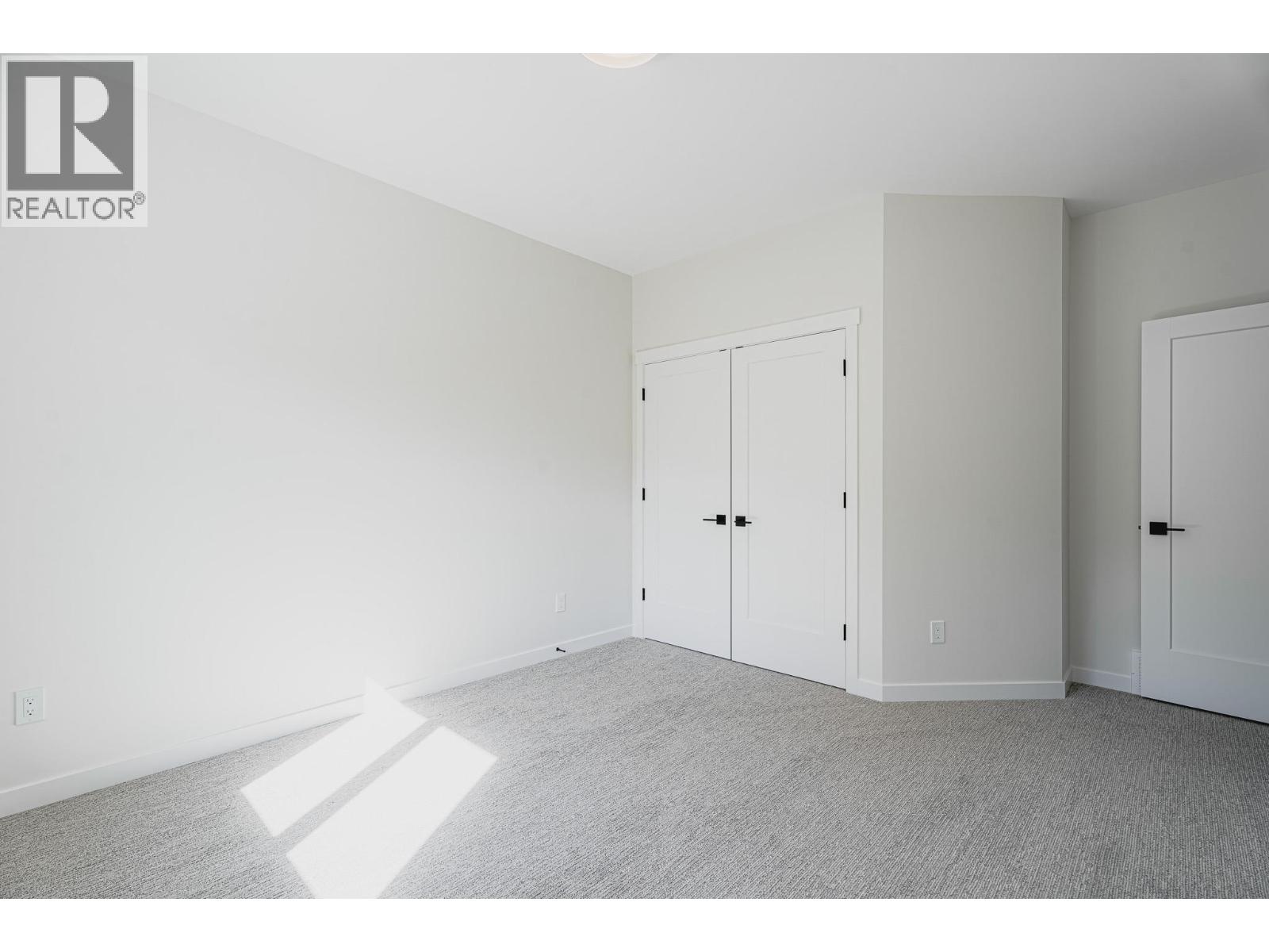  2594 Grand View Place, Blind Bay