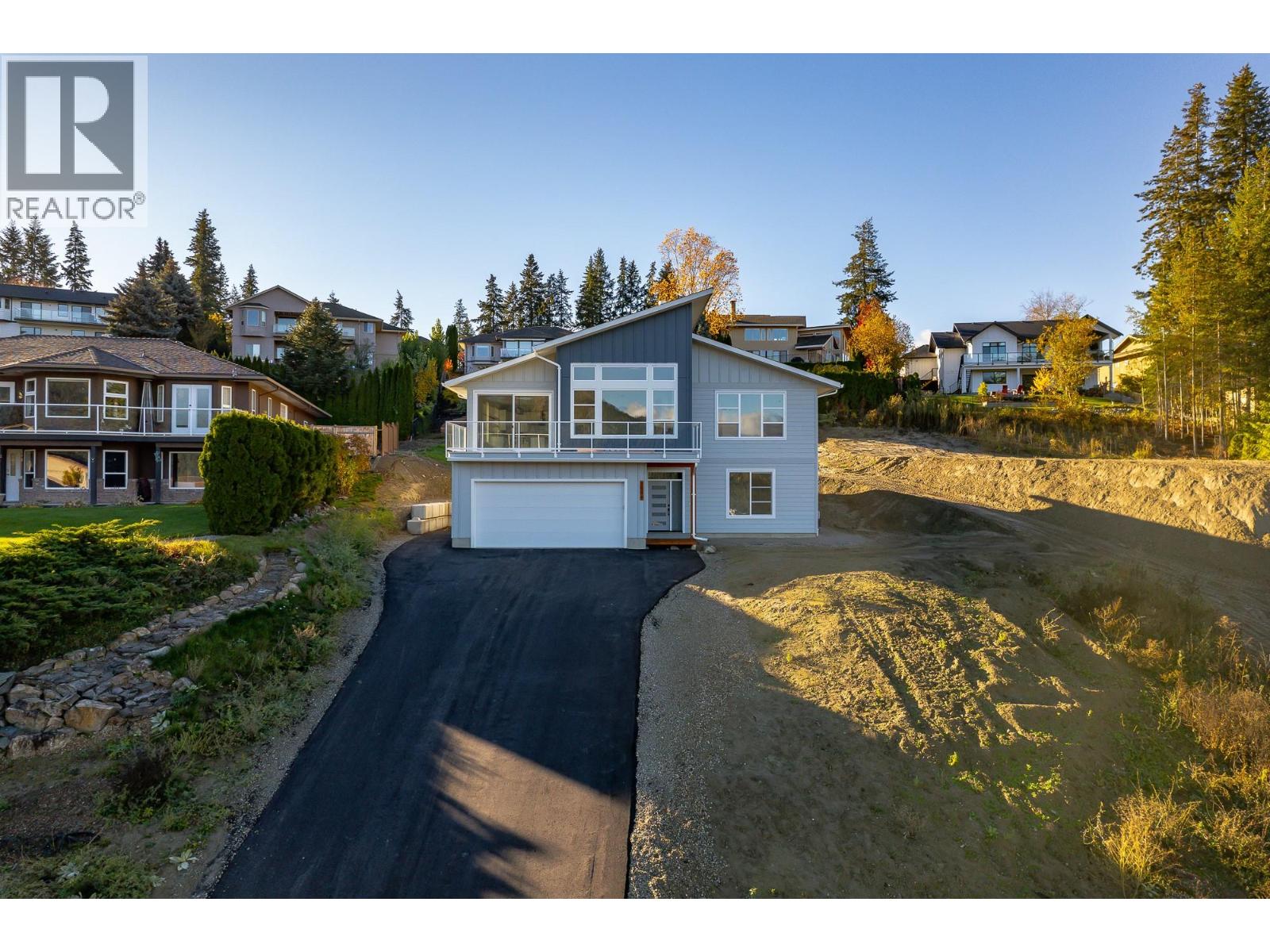  2594 Grand View Place, Blind Bay