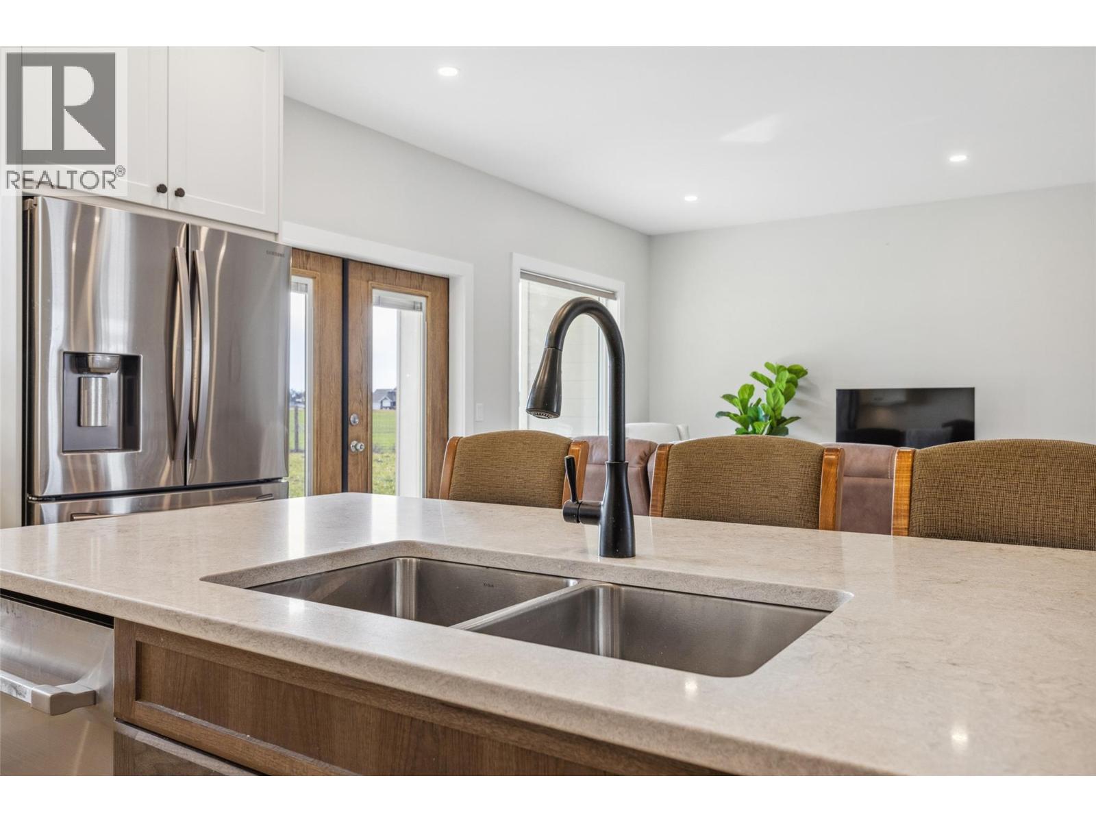  2411 Harding Road, Spallumcheen