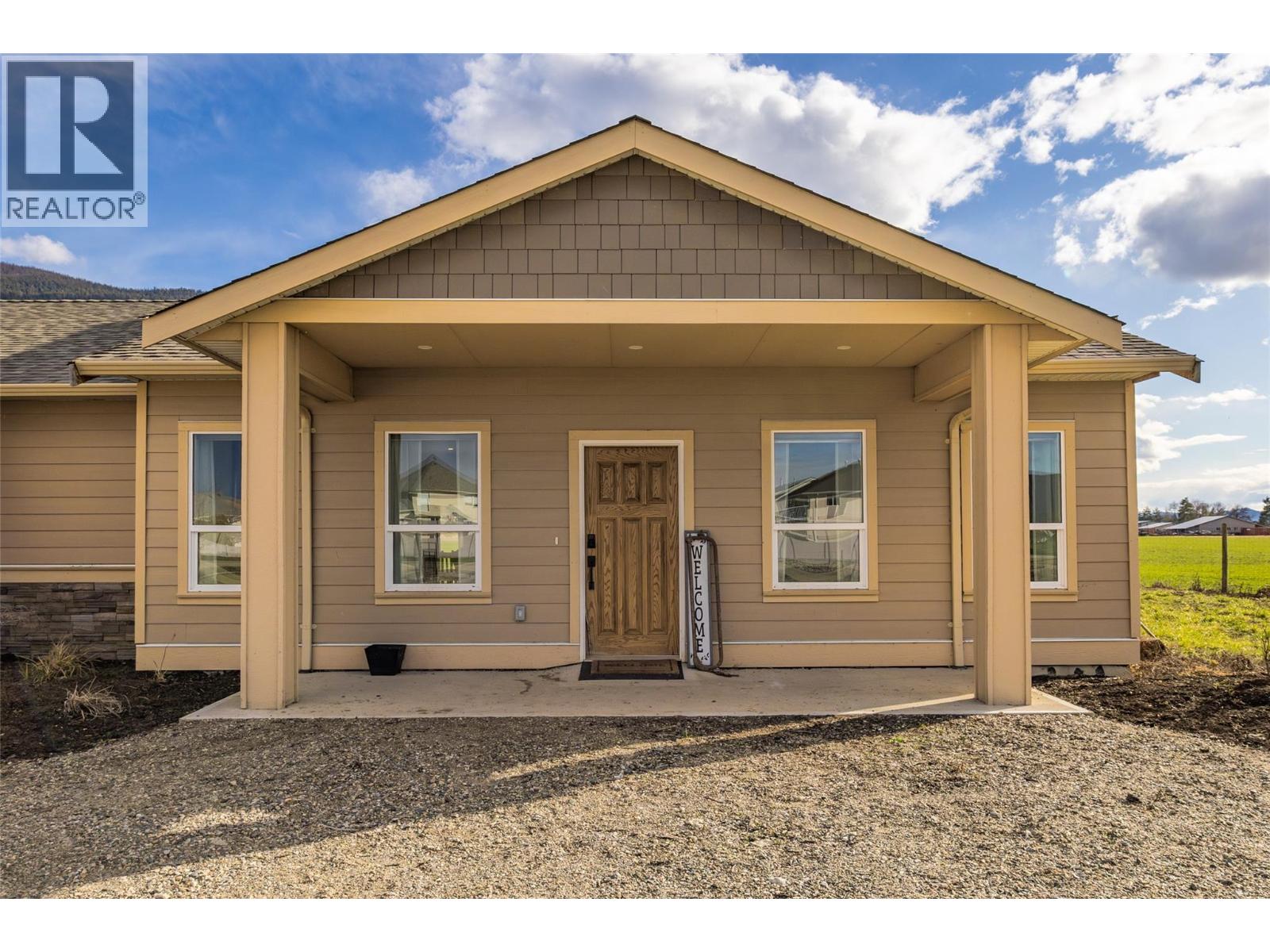  2411 Harding Road, Spallumcheen