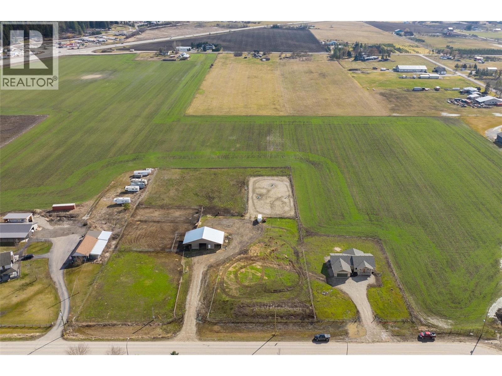  2411 Harding Road, Spallumcheen
