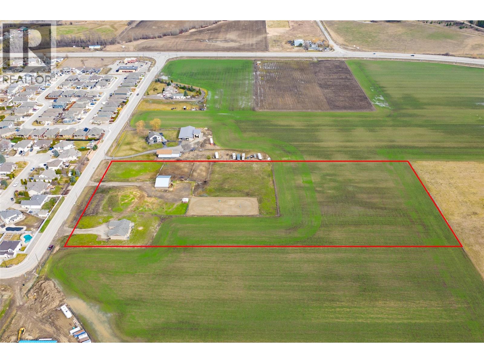  2411 Harding Road, Spallumcheen