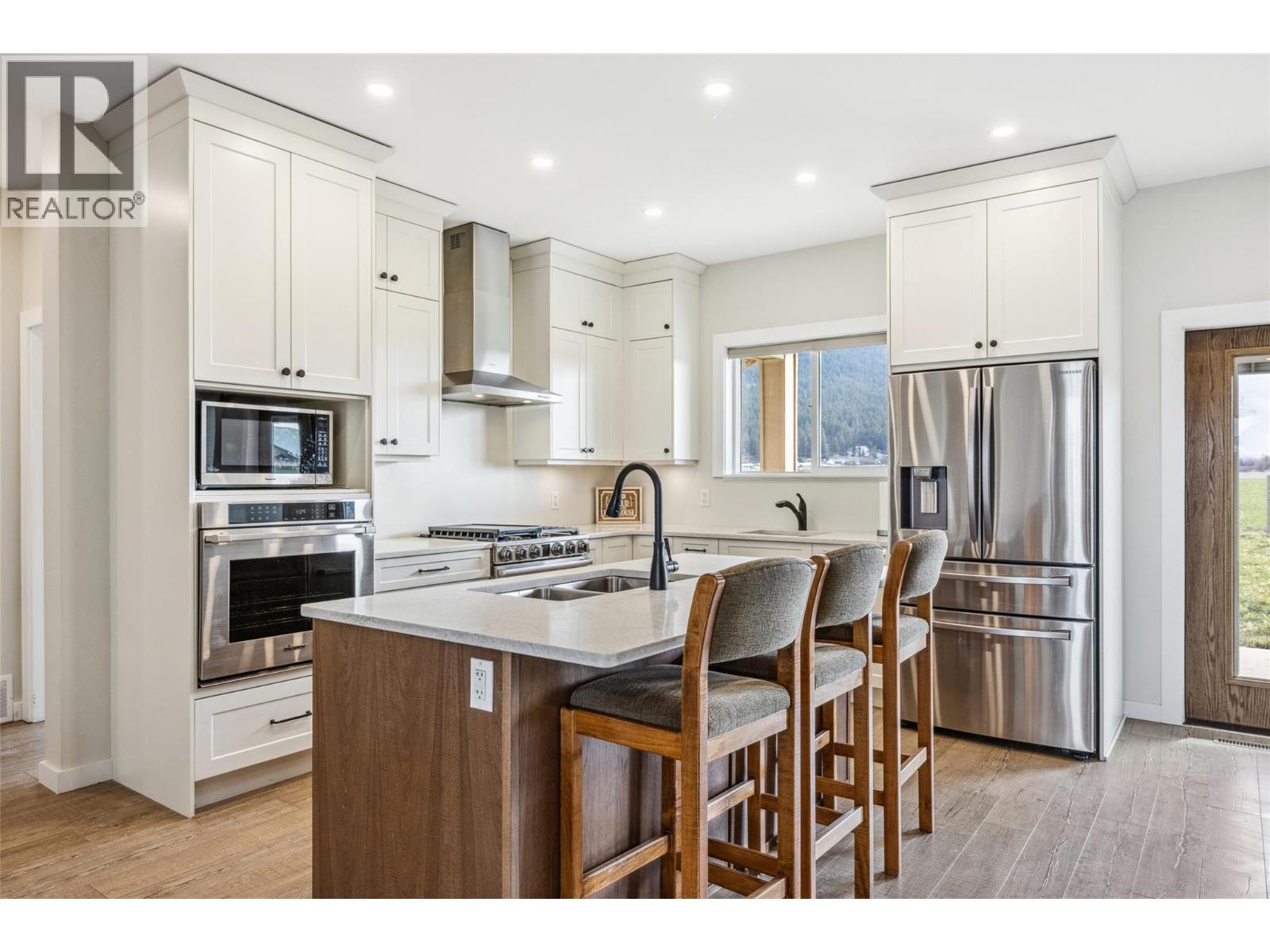  2411 Harding Road, Spallumcheen