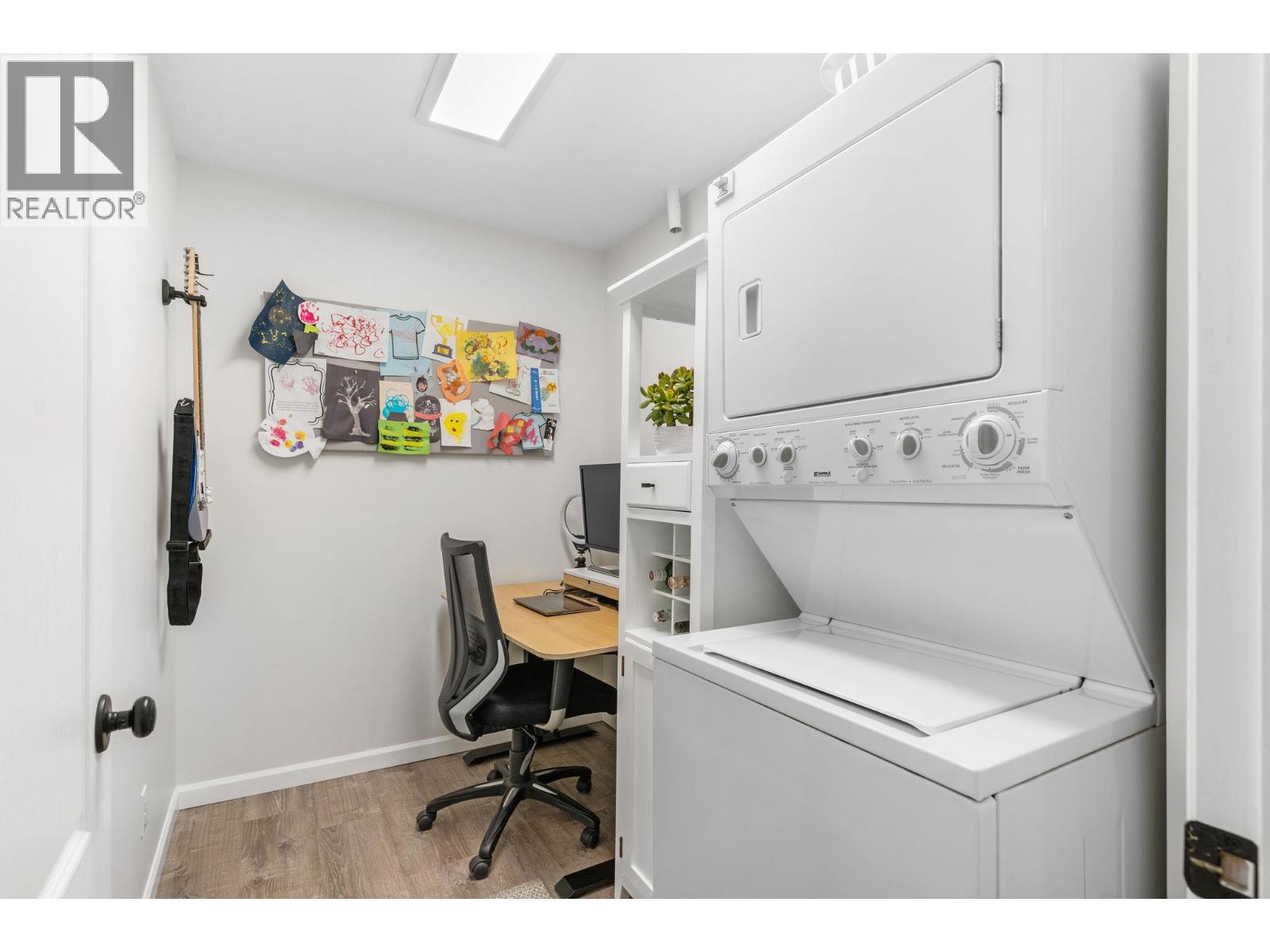 303 709 Houghton Road, Kelowna