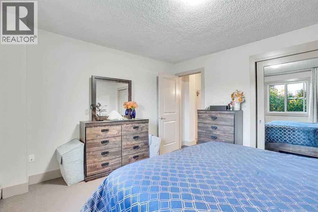 Single Family House for Sale in    Avenue SW Sunalta Calgary 