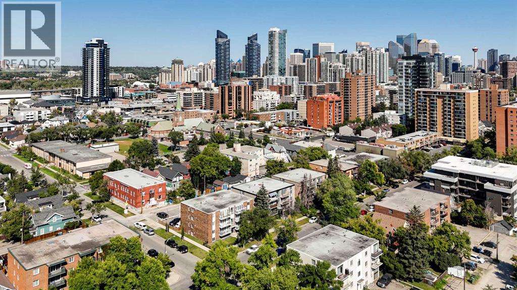 Single Family House for Sale in    Avenue SW Sunalta Calgary 