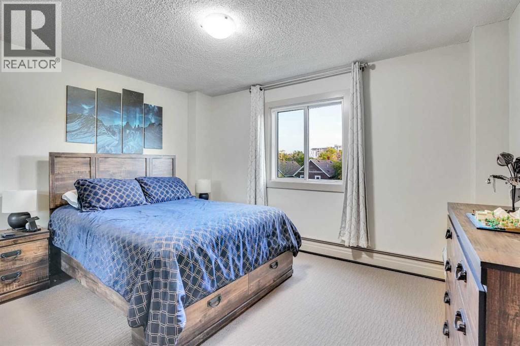 Single Family House for Sale in    Avenue SW Sunalta Calgary 