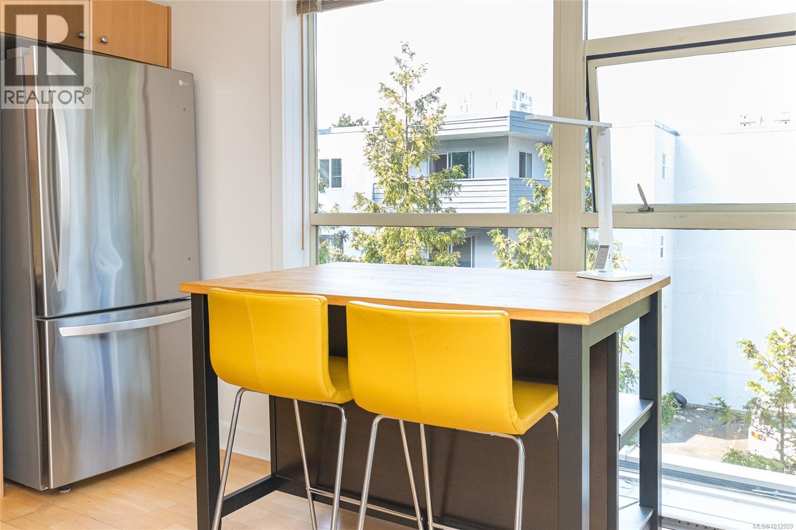 303 1155 Yates Street, Victoria
