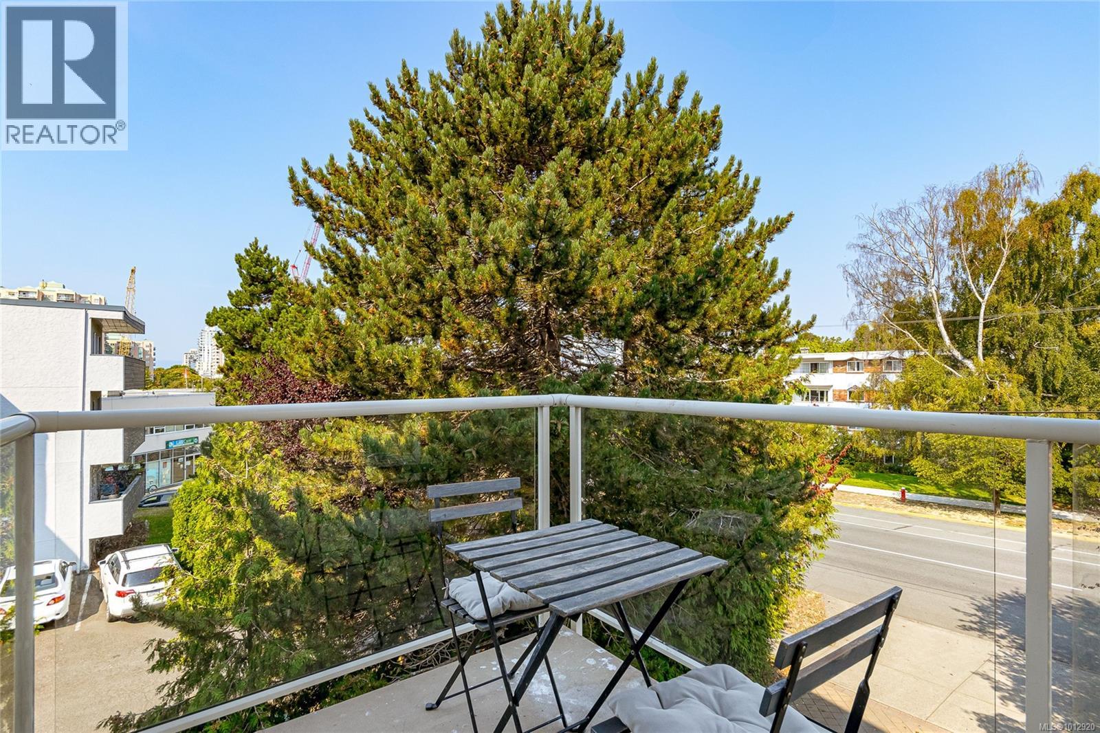 303 1155 Yates Street, Victoria
