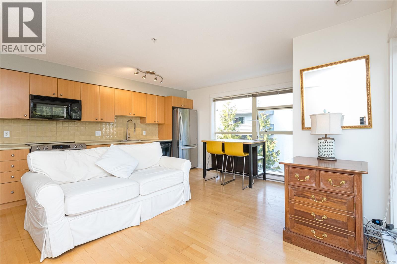303 1155 Yates Street, Victoria