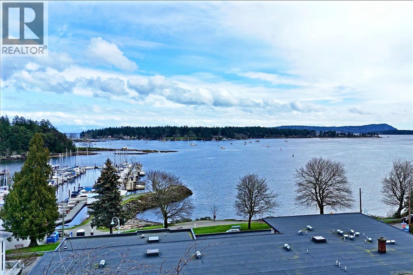 350 STEWART AVE - Image 2