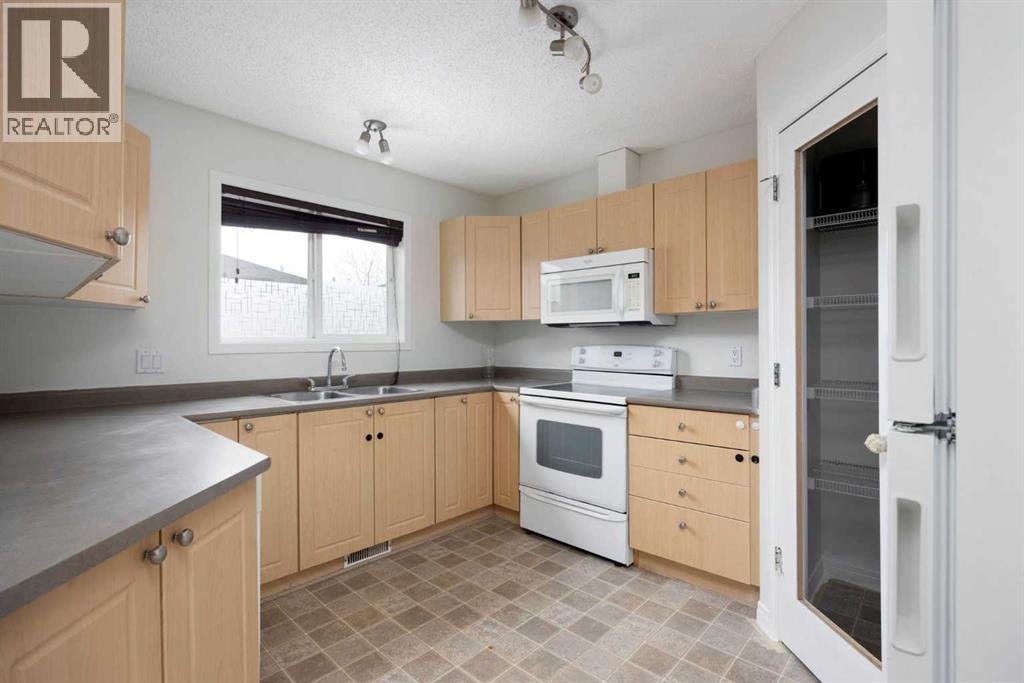 117 Grizzly Bay, Fort McMurray