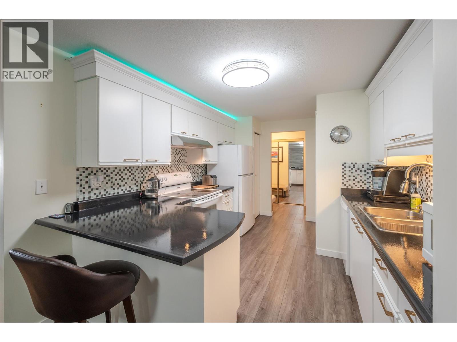 272 GREEN Avenue Unit# 306, Penticton