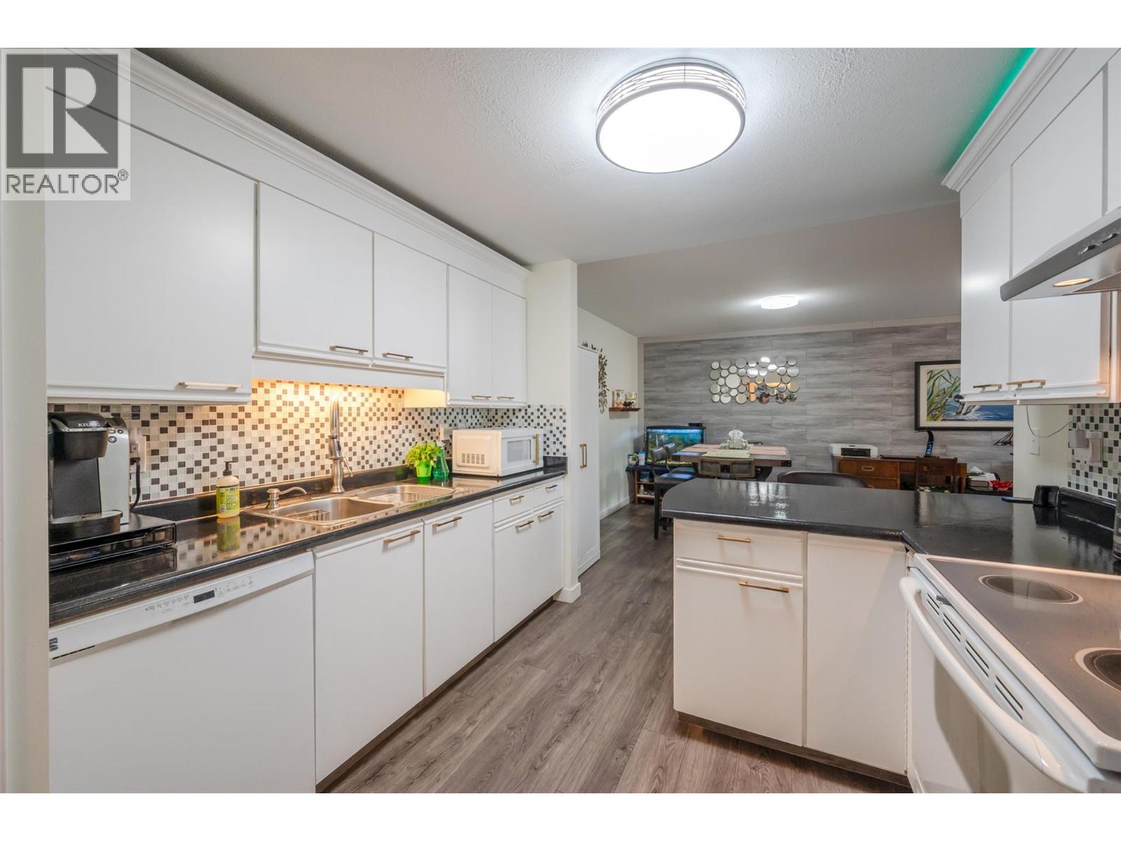 272 GREEN Avenue Unit# 306, Penticton