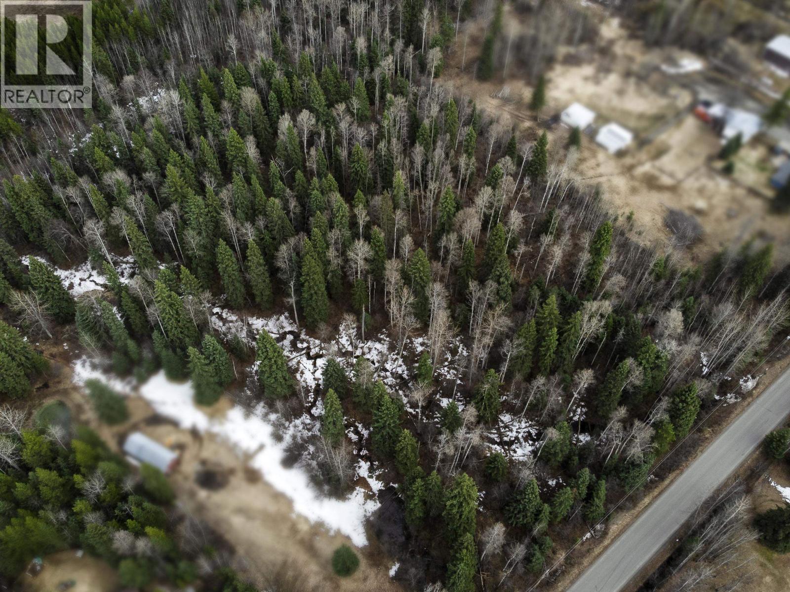 Photo 8 of 14 — 9048 HILLTOP ROAD · Prince George, BC