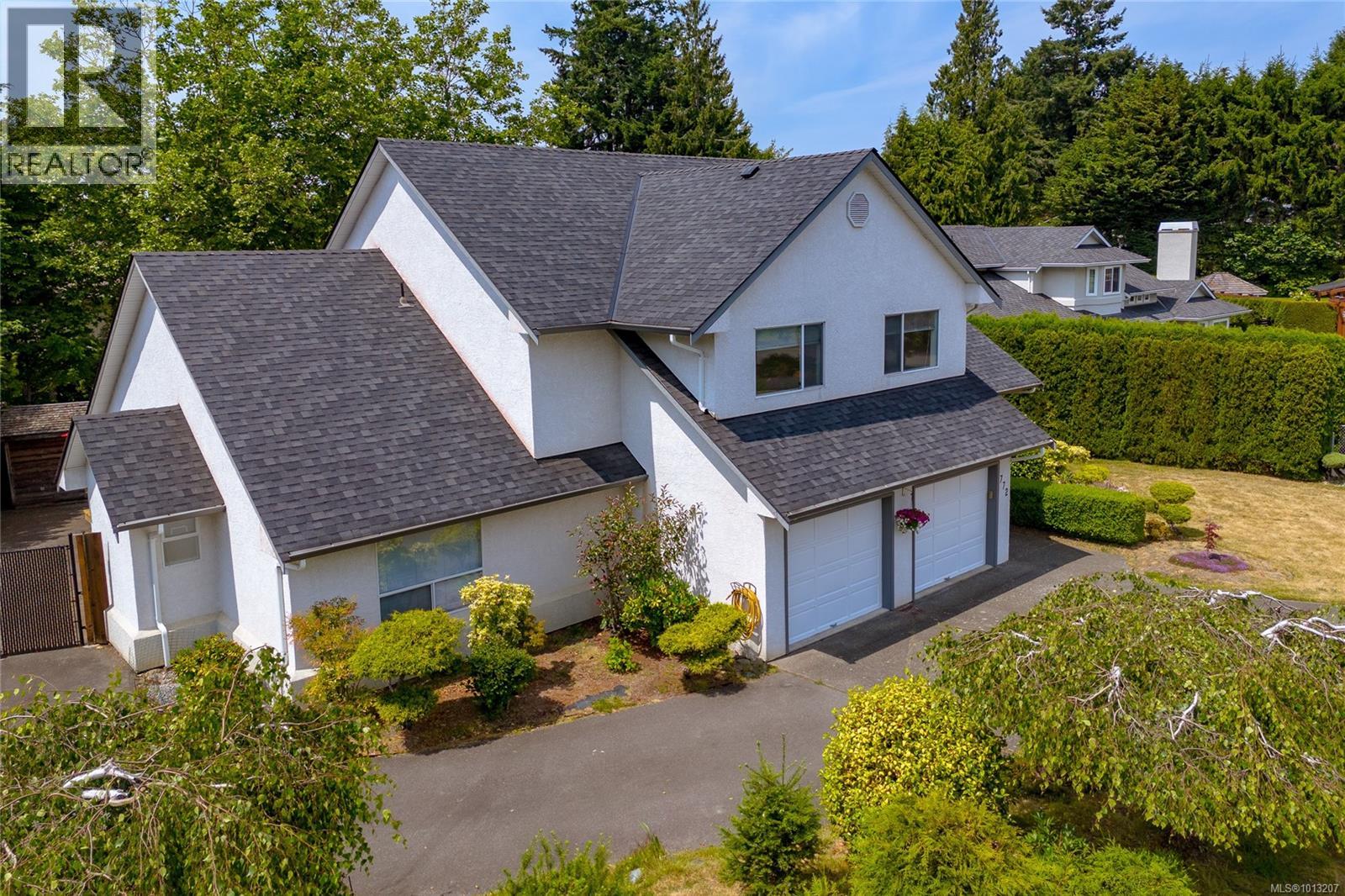  772 Wesley Court, Saanich