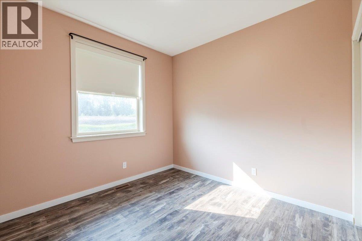 1347 Cherrywood Boulevard, Sparwood