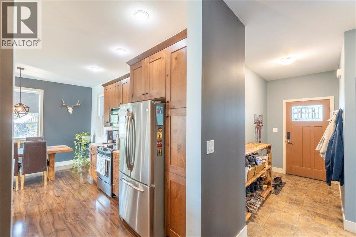 1347 Cherrywood Boulevard, Sparwood