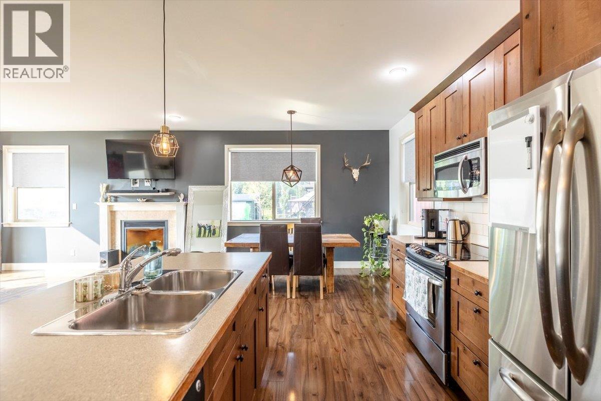 1347 Cherrywood Boulevard, Sparwood