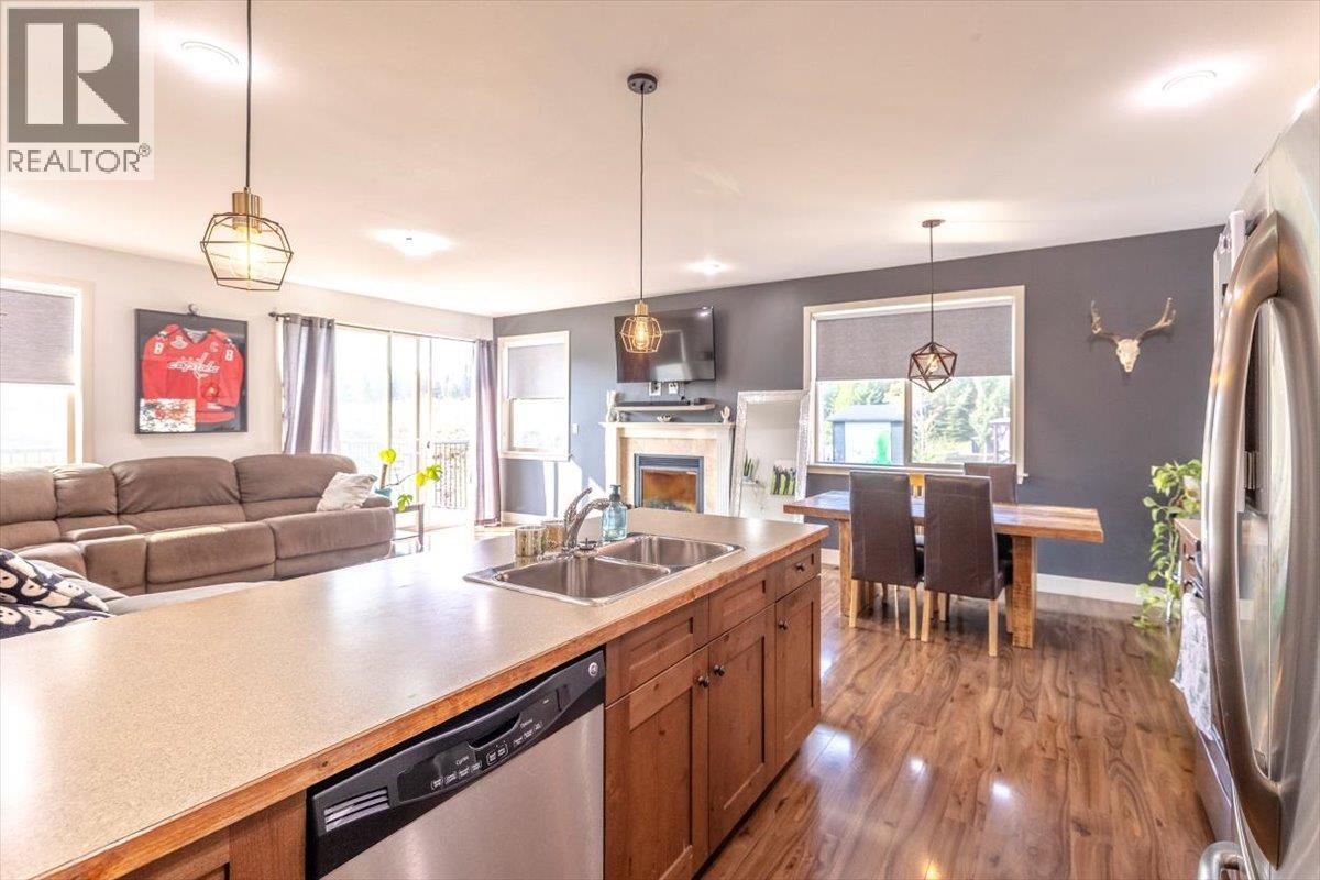 1347 Cherrywood Boulevard, Sparwood