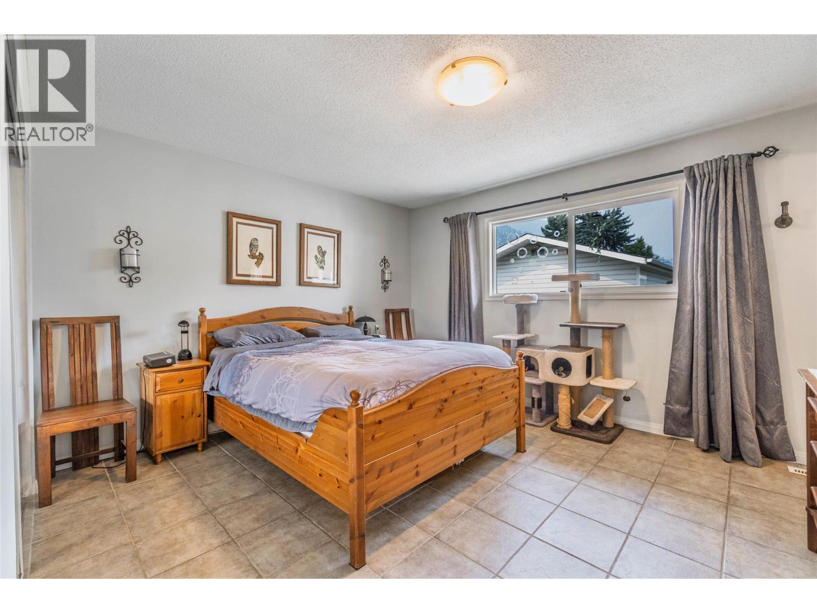 520 3RD Avenue, Keremeos