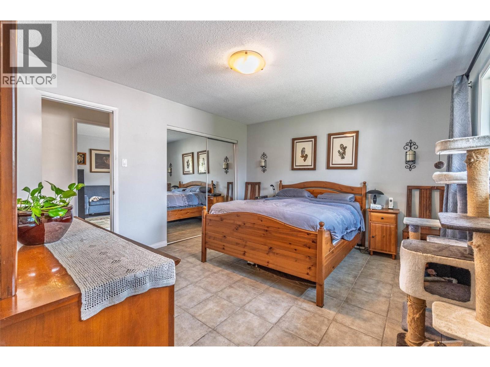 520 3RD Avenue, Keremeos
