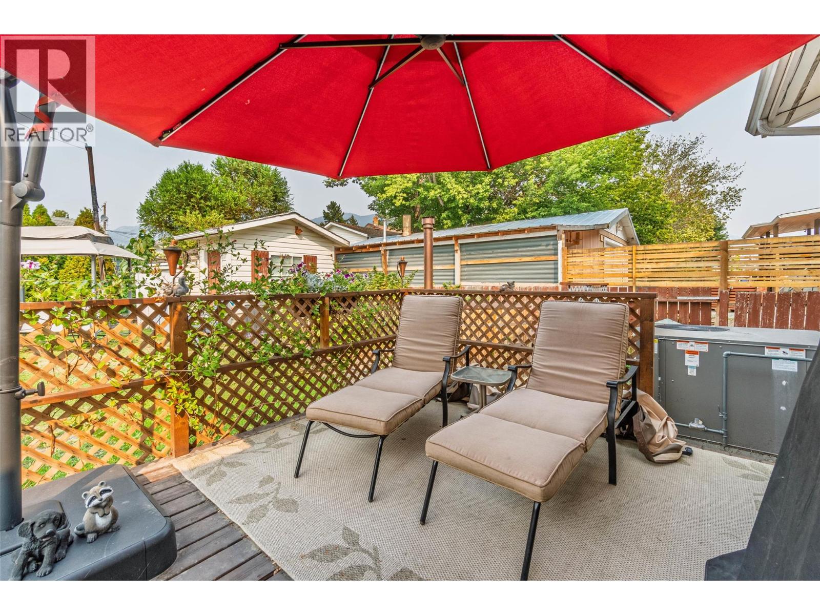 520 3RD Avenue, Keremeos