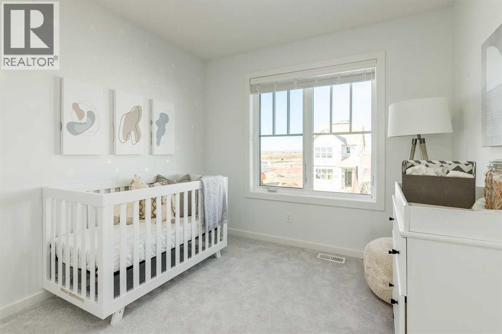 Single Family House for Sale in  Lewisburg Close NE Lewisburg Calgary 