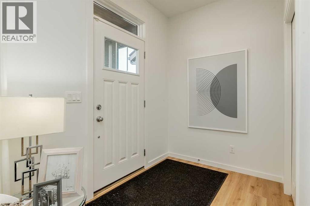 Single Family House for Sale in  Lewisburg Close NE Lewisburg Calgary 