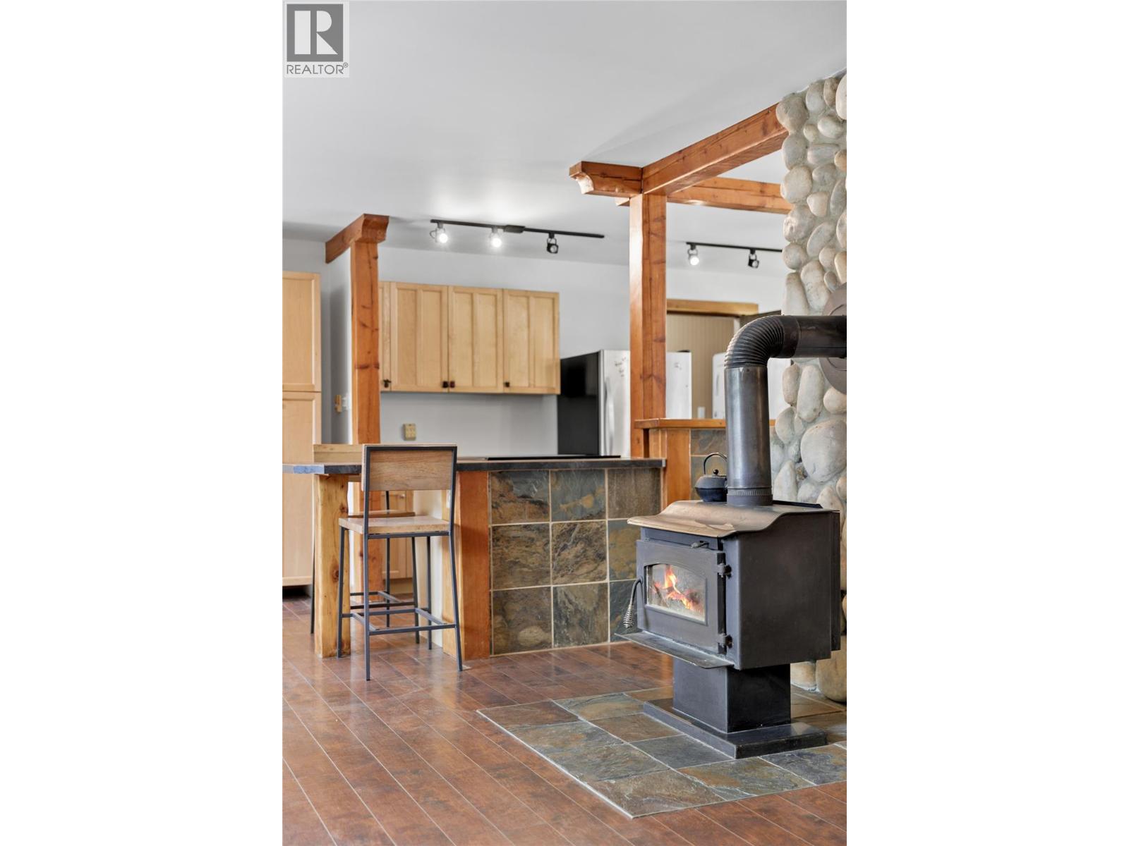 608 Mackenzie Avenue, Revelstoke