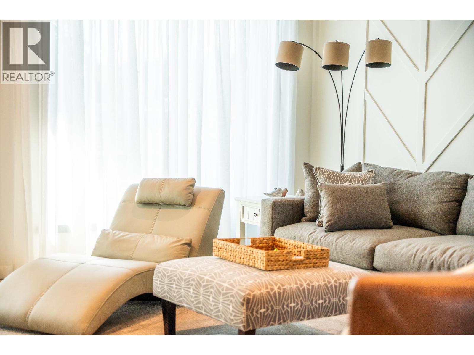 6316 CROWSTON ROAD, Sechelt