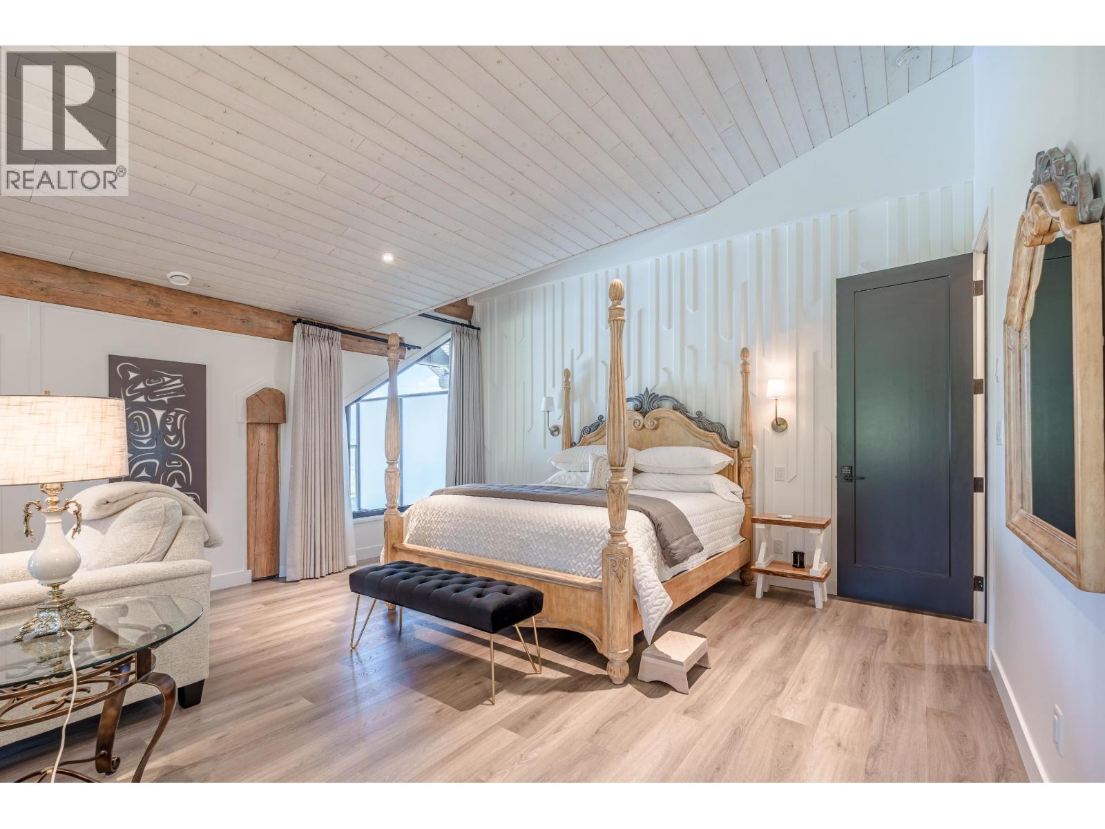 6316 CROWSTON ROAD, Sechelt