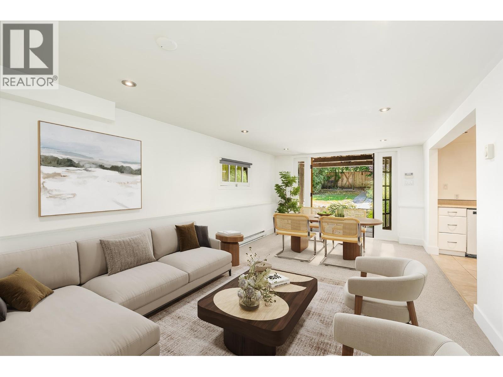 4678 W 9TH AVENUE, Vancouver
