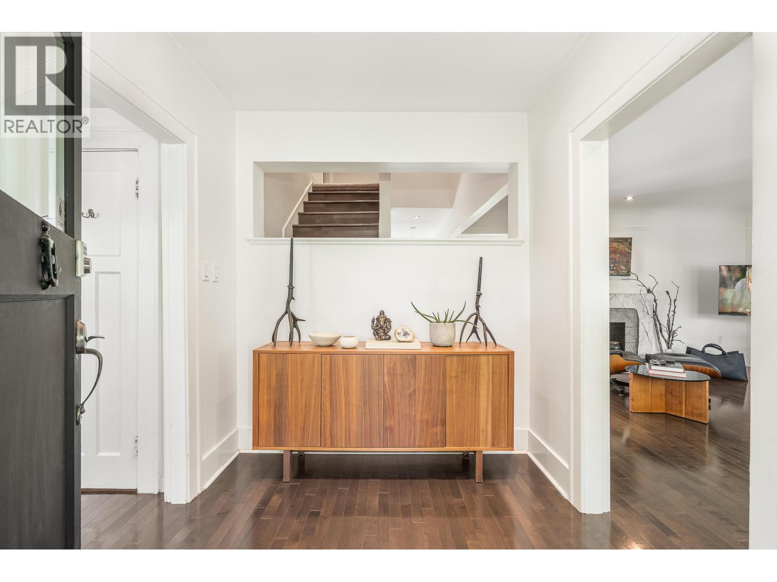 4678 W 9TH AVENUE, Vancouver