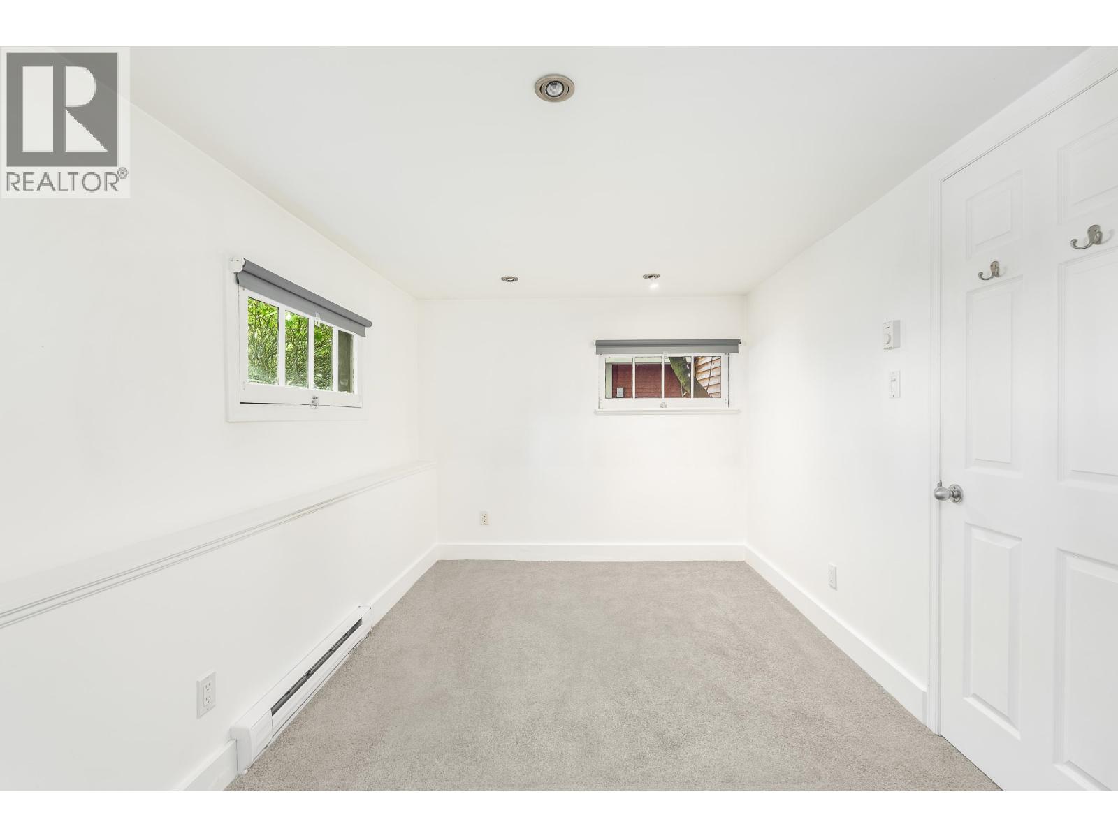 4678 W 9TH AVENUE, Vancouver