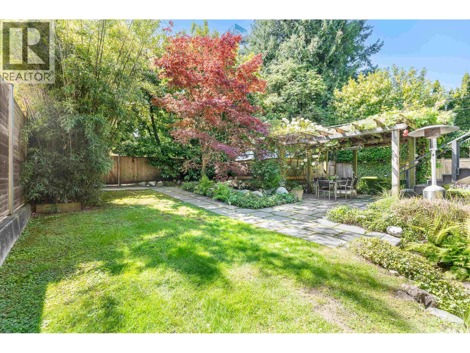 4678 W 9TH AVENUE, Vancouver