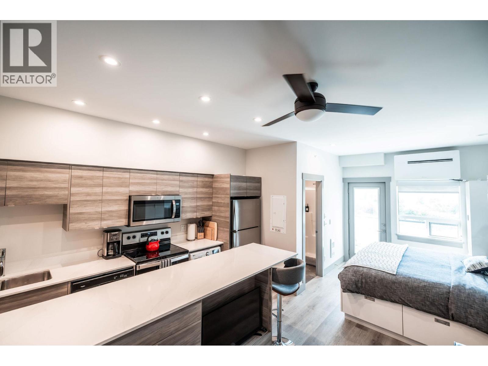 #518-2555 Lakeshore Road, Vernon