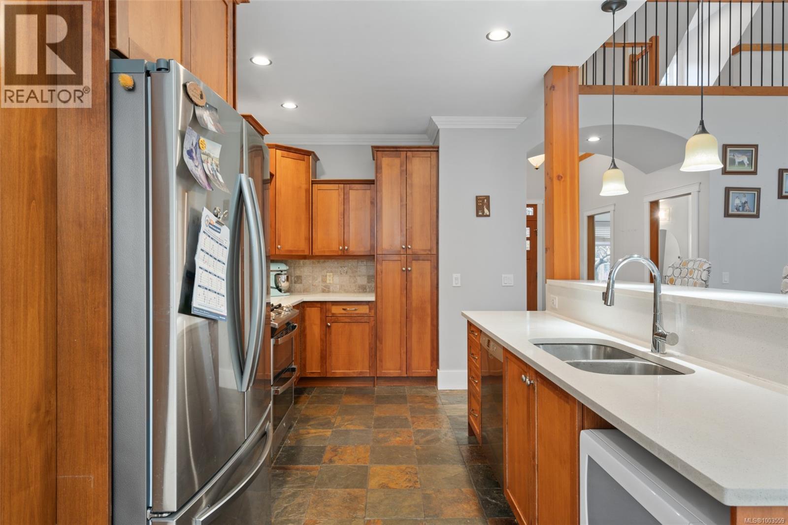 838 Rivers Edge Dr, Nanoose Bay