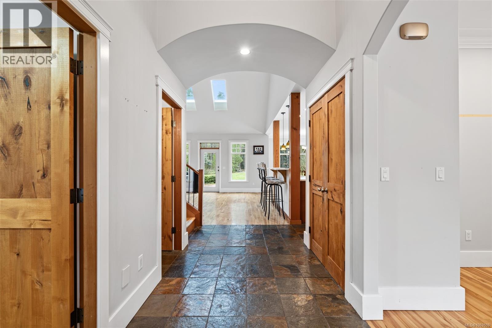 838 Rivers Edge Dr, Nanoose Bay