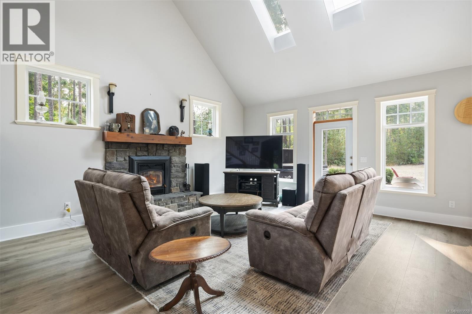 838 Rivers Edge Dr, Nanoose Bay