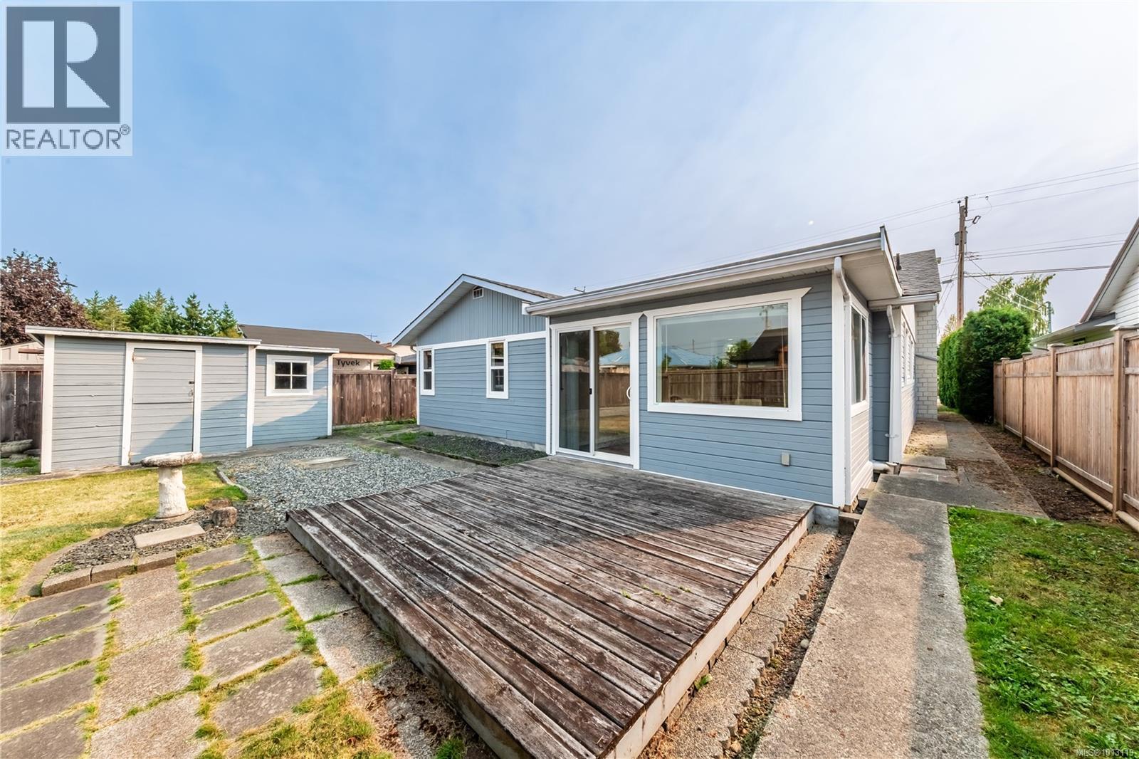 723 Phillips St, Parksville