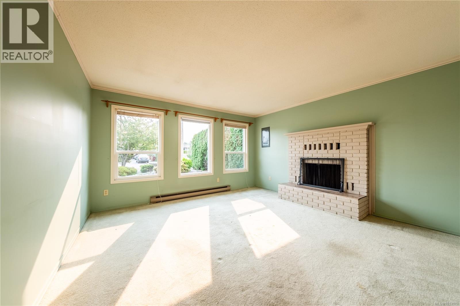 723 Phillips St, Parksville