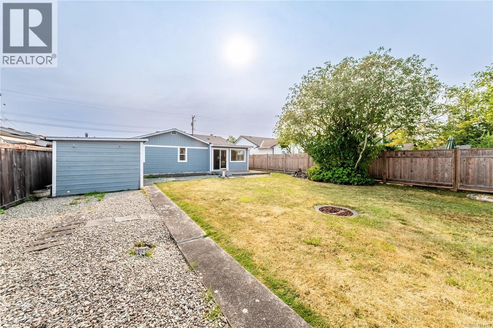 723 Phillips St, Parksville